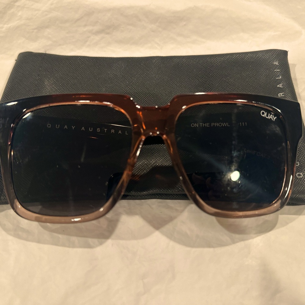 Quay Australia "On The Prowl" Sunglasses